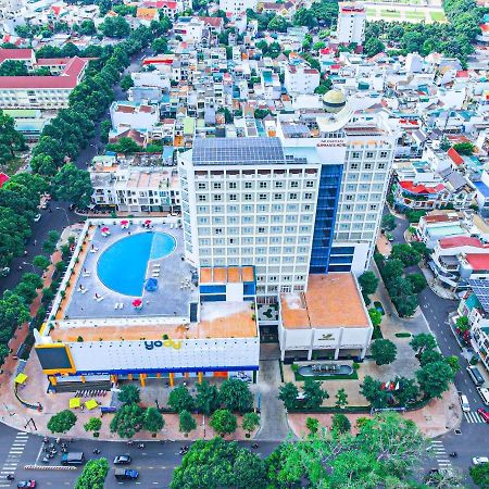 Elephants Hotel Buon Ma Thuot Bagian luar foto