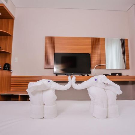 Elephants Hotel Buon Ma Thuot Bagian luar foto